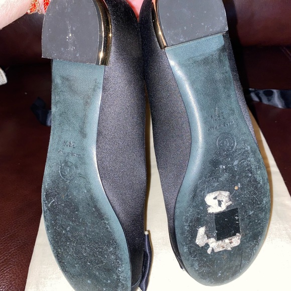 SOLD 💯🖤 Authentic CHANEL FLATS with Pearls - Picture 3 of 9